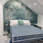 Casa Santiago 109 *